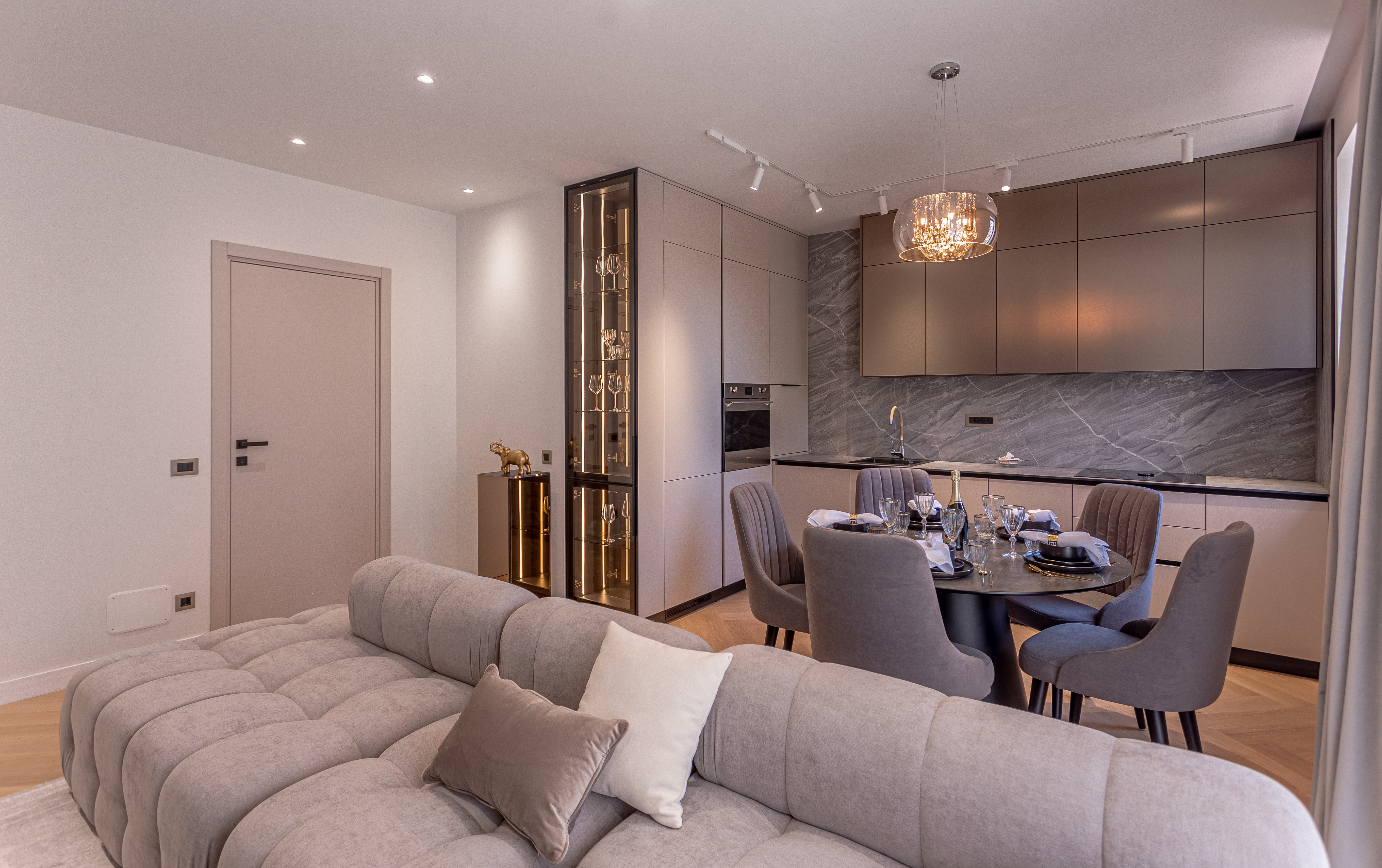 ARQA 38 — amenajare interior TANDEM Casa 360